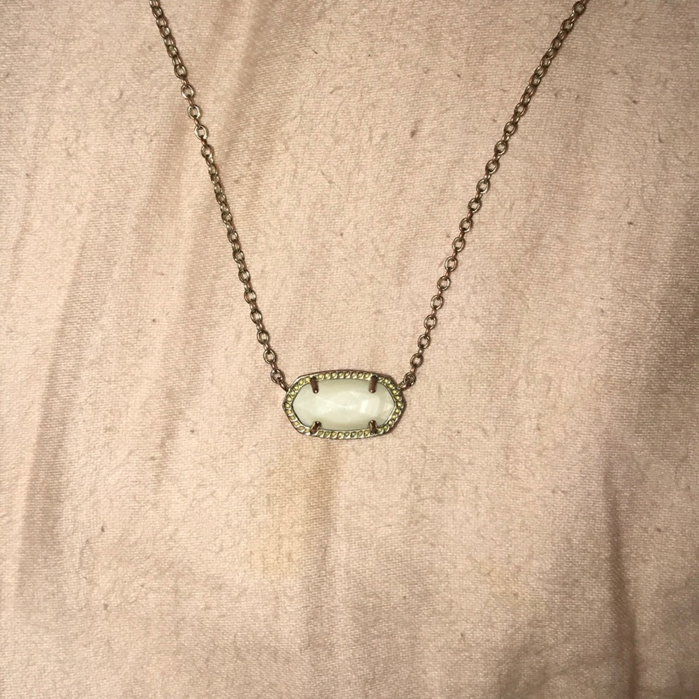 Kendra Scott Necklace